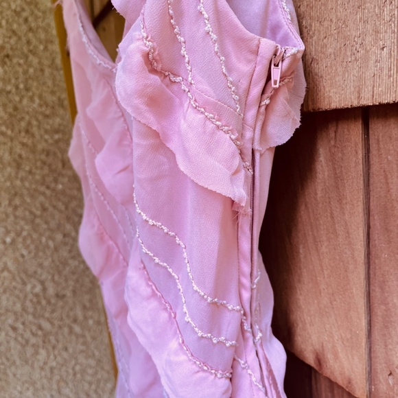 Speechless Junior L Ruffle Trim V-Neck Sleeveless Mini Sheath Dress Deep Rose - Picture 10 of 17